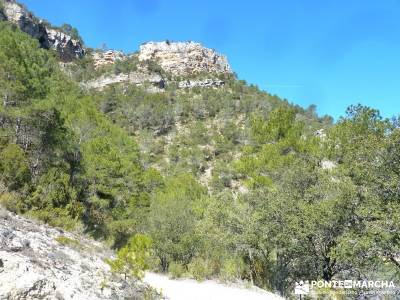 Hundido de Armallones - Alto Tajo; trekking y senderismo; senderos y caminos;sierra de gredos